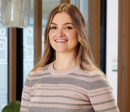 Isabelle Kosecki - Associate Director